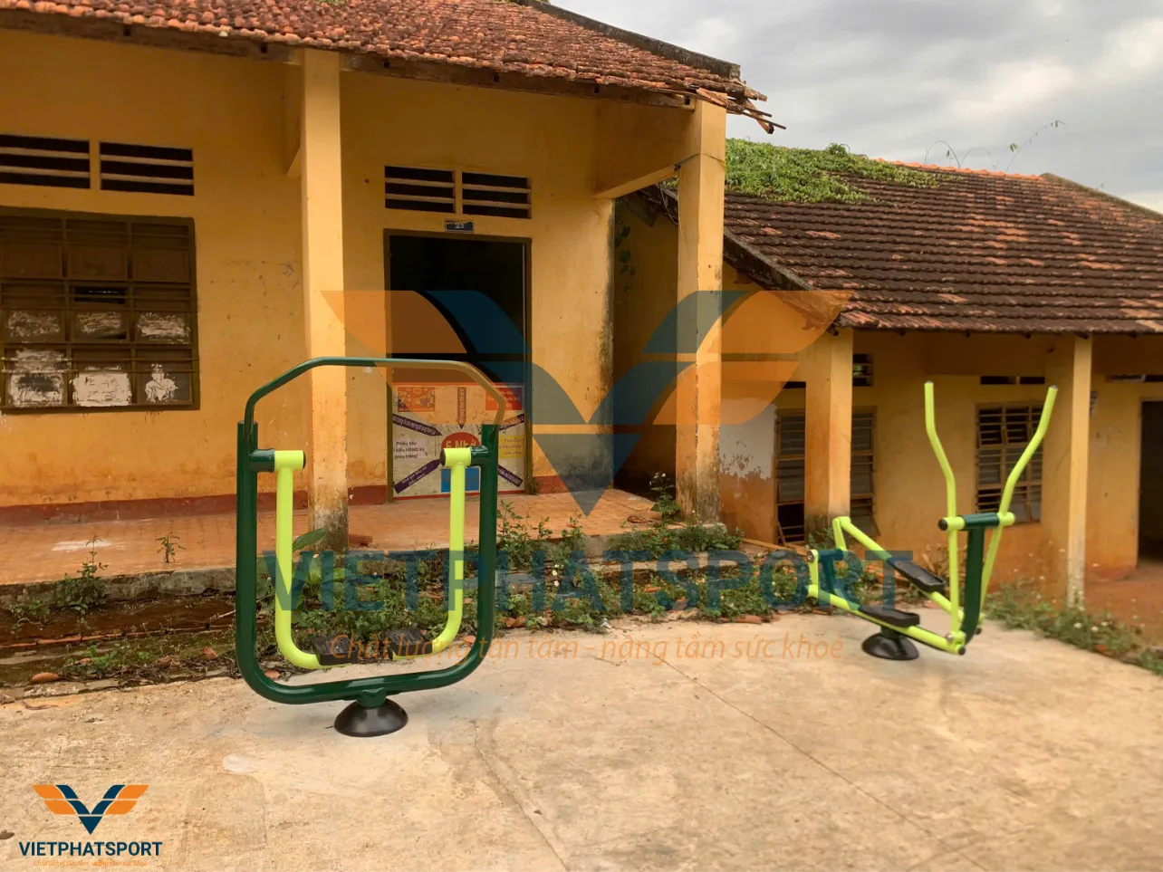 5 Thôn của Xã Phước Tân, huyện Phú riềng, Tỉnh Bình Phước trang bị cho bà con máy tập thể thao ngoài trời