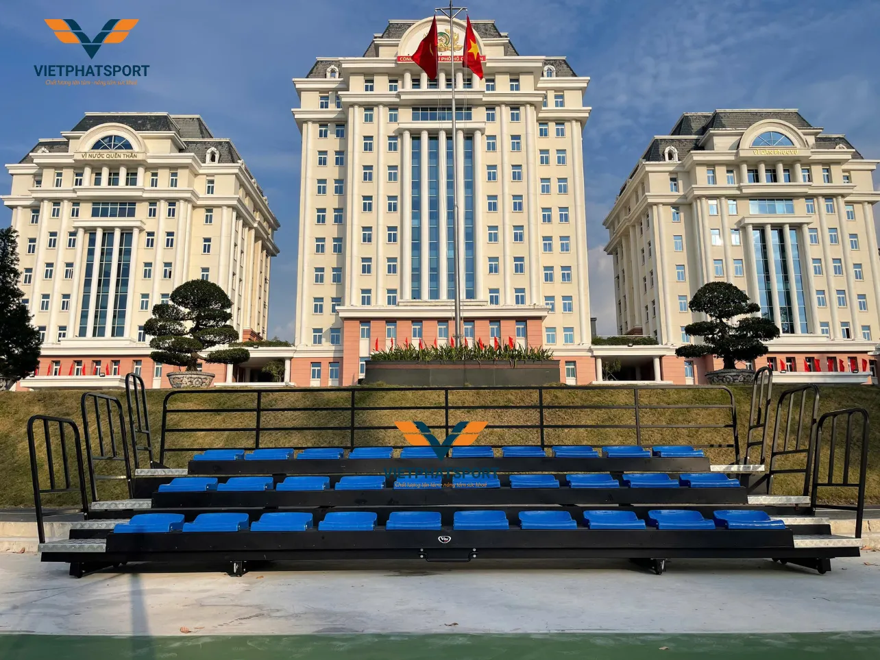Công An Tỉnh Bình Dương lắp đặt Khán đài xếp cho sân chơi thể thao ngoài trời