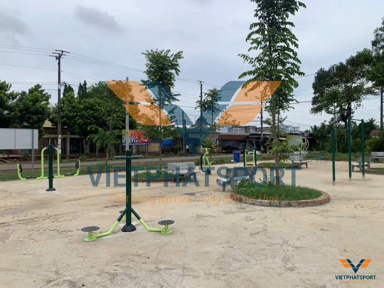 Lắp đặt máy tập ngoài trời tại xã Đức Tín, huyện Đức Linh, tỉnh Bình Thuận