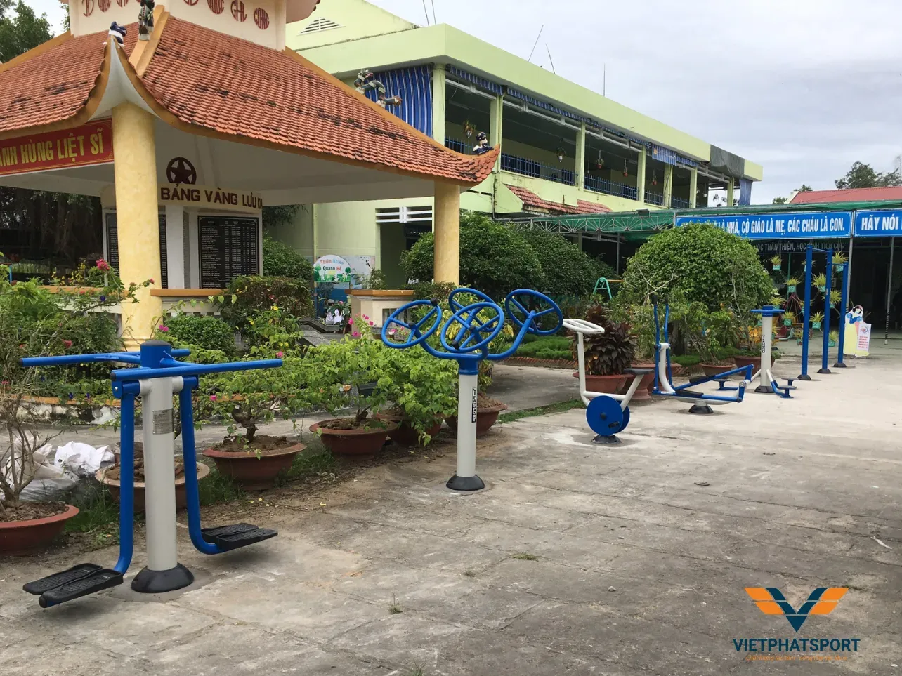 UBND Xã Vĩnh Bình, Bạc Liêu đầu tư Thiết bị thể dục ngoài trời để phục vụ cho bà con