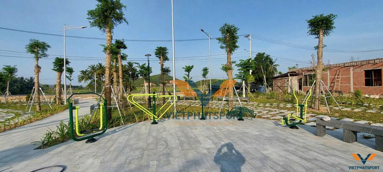UBND xã Xuân Thọ 2, Phú Yên đầu tư lắp đặt 2 khu máy tập công viên tại Công viên của xã