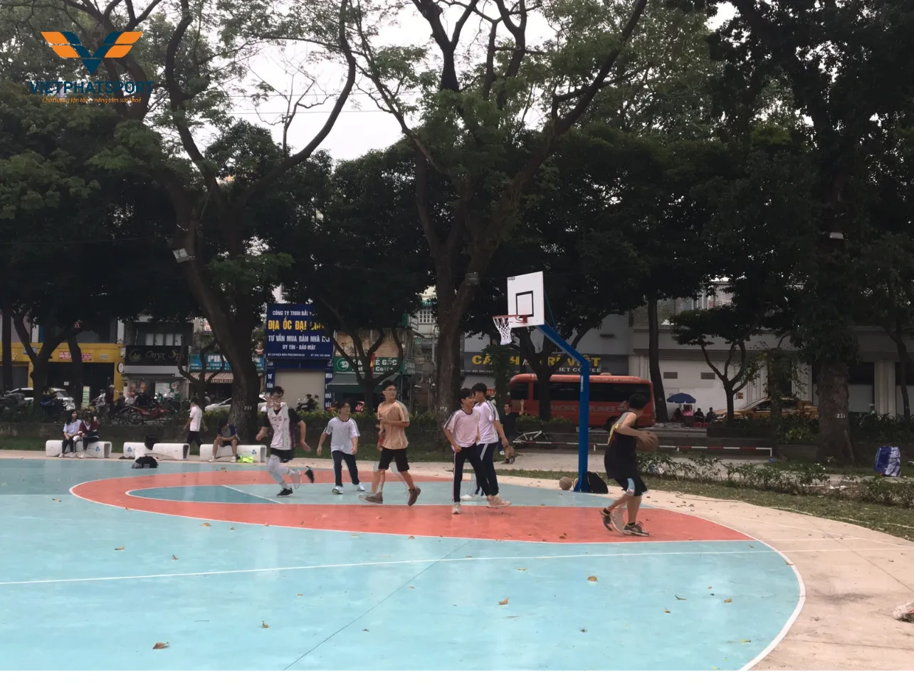 Việt Phát Sport hoàn thành thi công sân và lắp đặt các dụng cụ thể thao bãi biển cho công viên Lê Văn Tám, Quận 1, TP. HCM