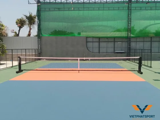 Sân Riverside TP.HCM lắp đặt trụ lưới Pickleball Việt Phát Sport