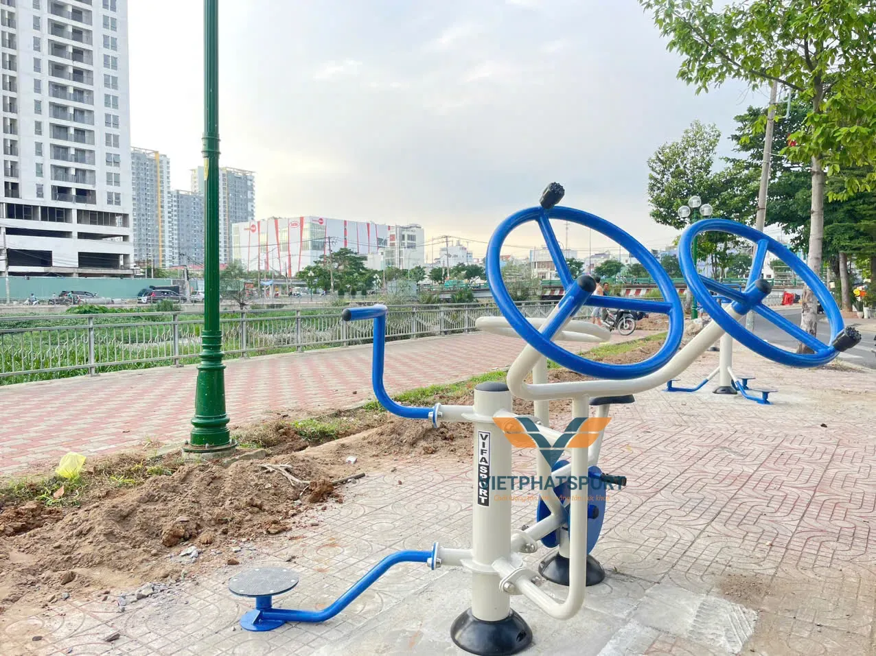 Cụm Tập Lưng Bụng, Xoay Eo, Đi Bộ