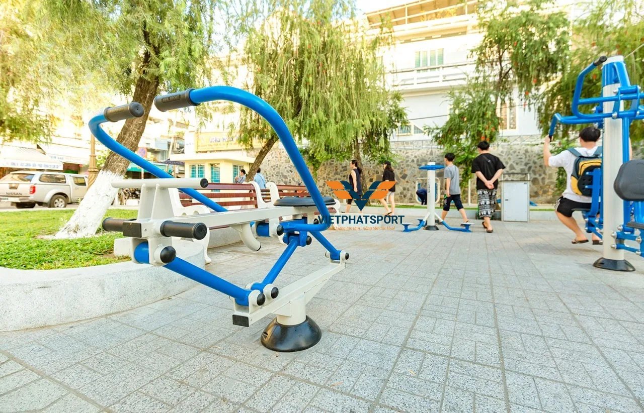 Máy Chèo Thuyền Ngoài Trời