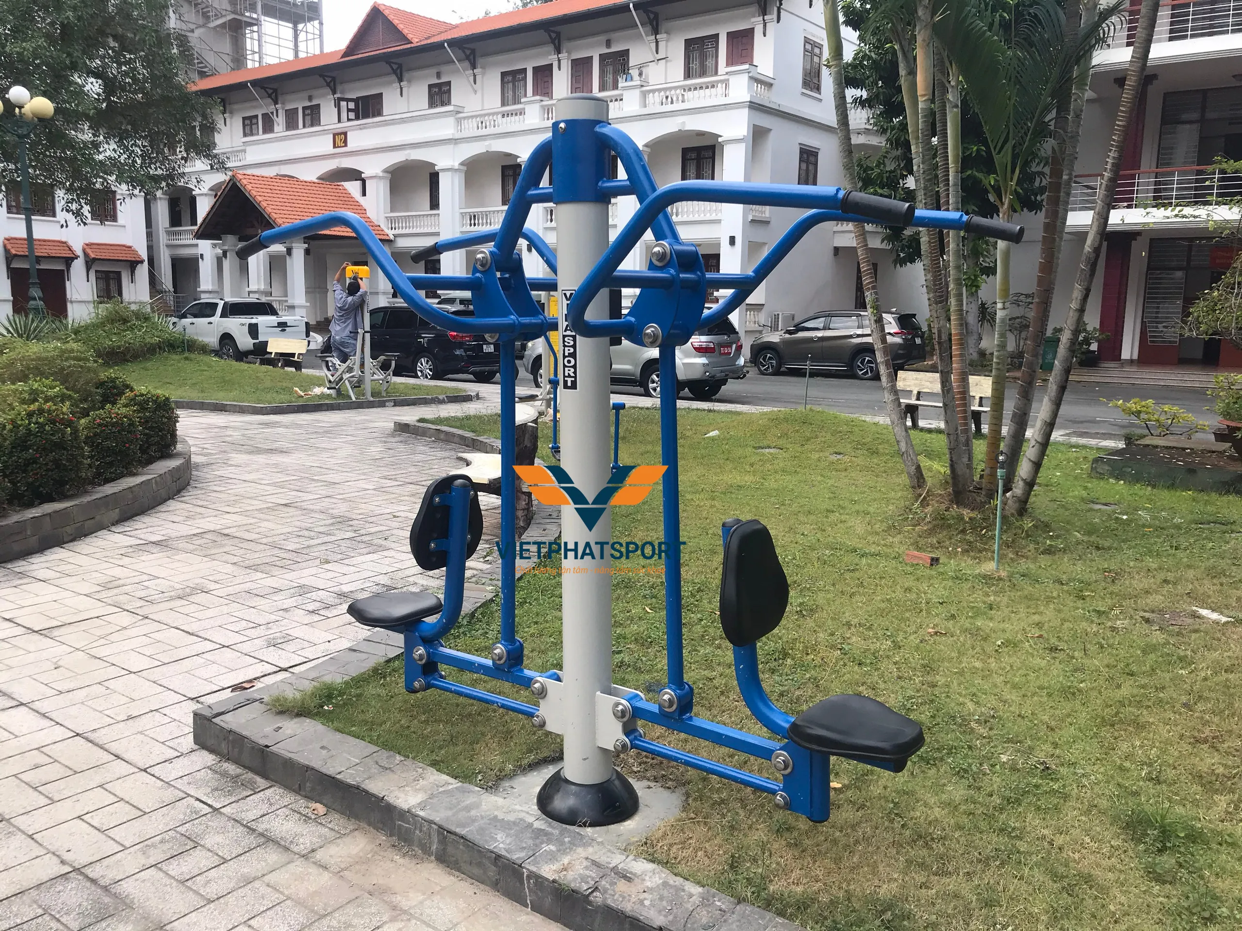 Máy Tập Kéo Tay Ngoài Trời