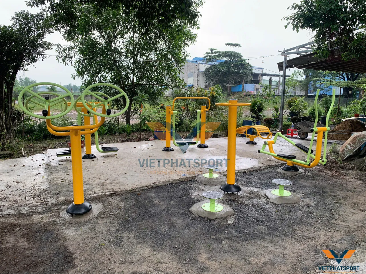 Máy Tay Vai Đơn Giá Rẻ Ngoài Trời