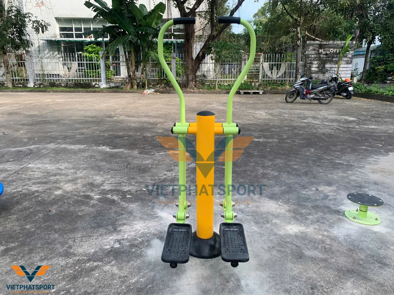 Máy Trượt Tuyết Giá Rẻ Ngoài Trời 