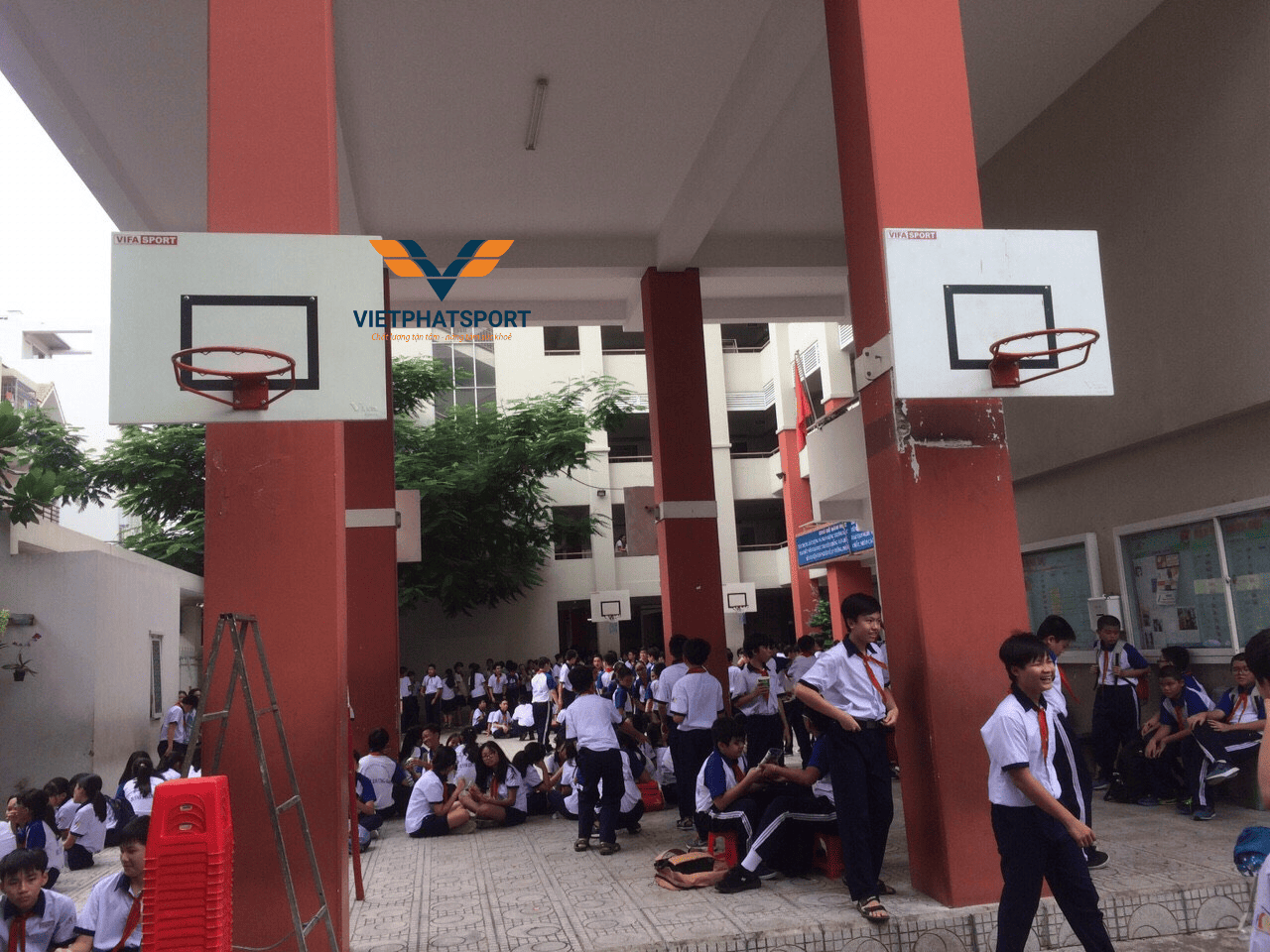 Bảng Rổ Treo Tường Trường Học  