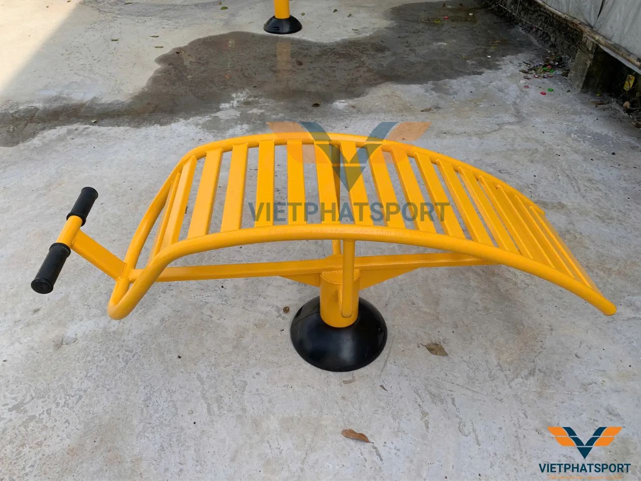 Máy Tập Lưng Bụng Đơn Giá Rẻ Ngoài Trời