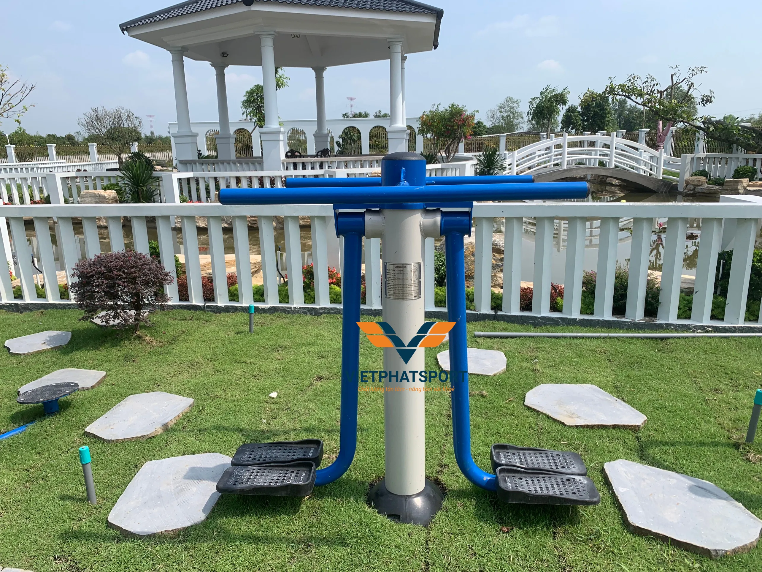 Máy Tập Lưng Eo Ngoài Trời 
