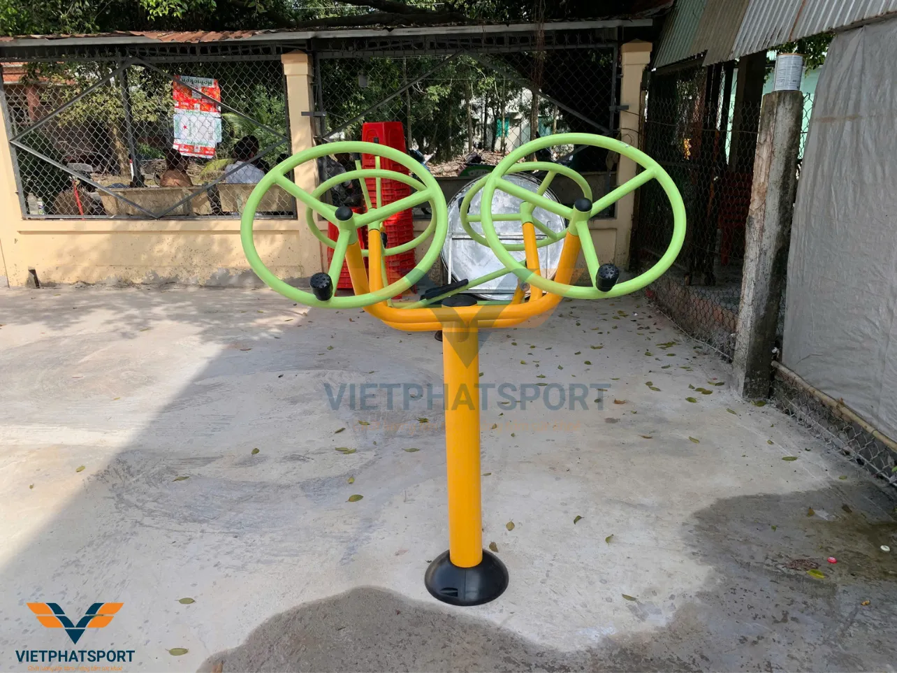 Máy Tập Tay Vai Đôi Giá Rẻ Ngoài Trời 
