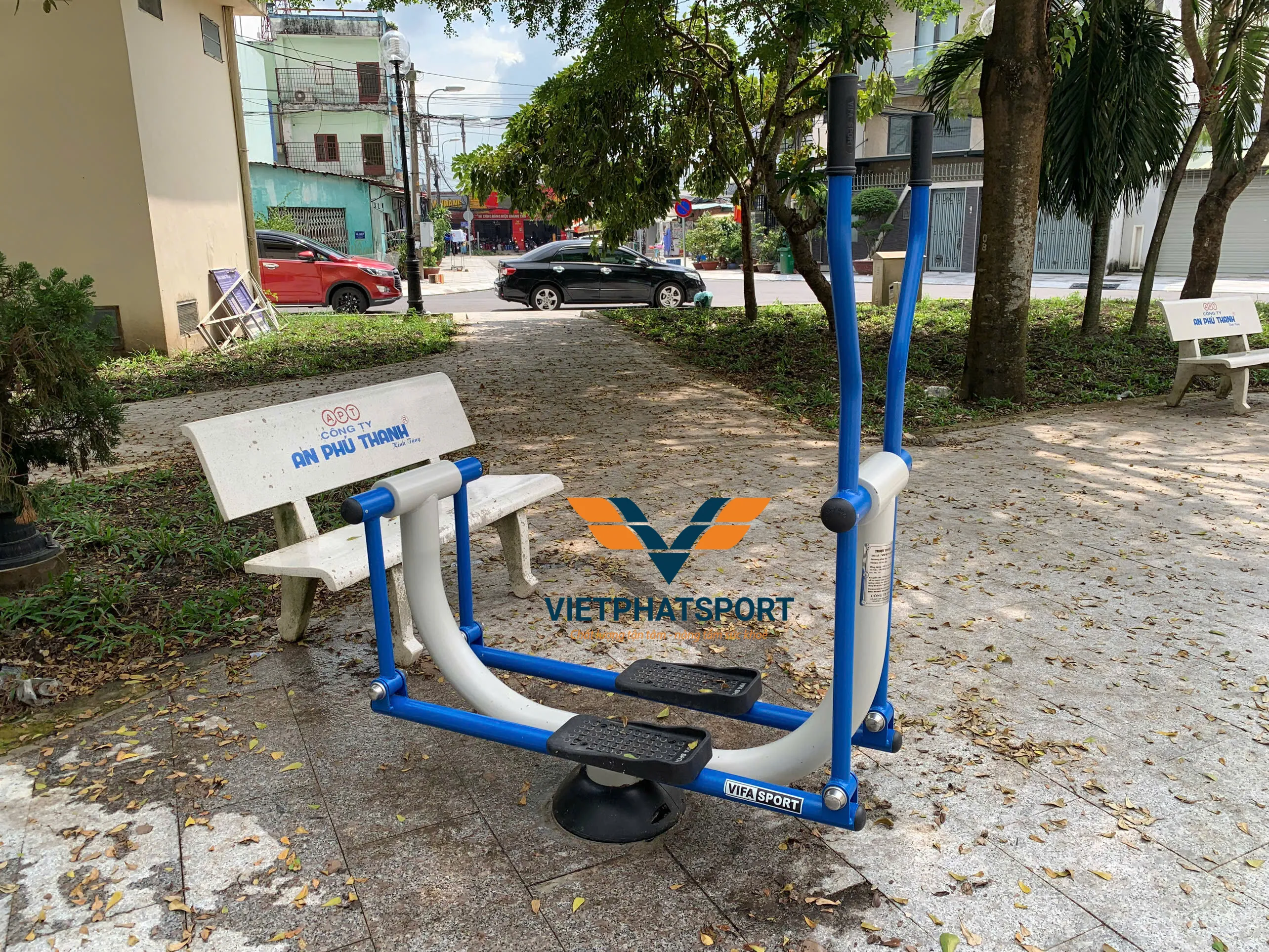 Máy Trượt Tuyết Ngoài Trời