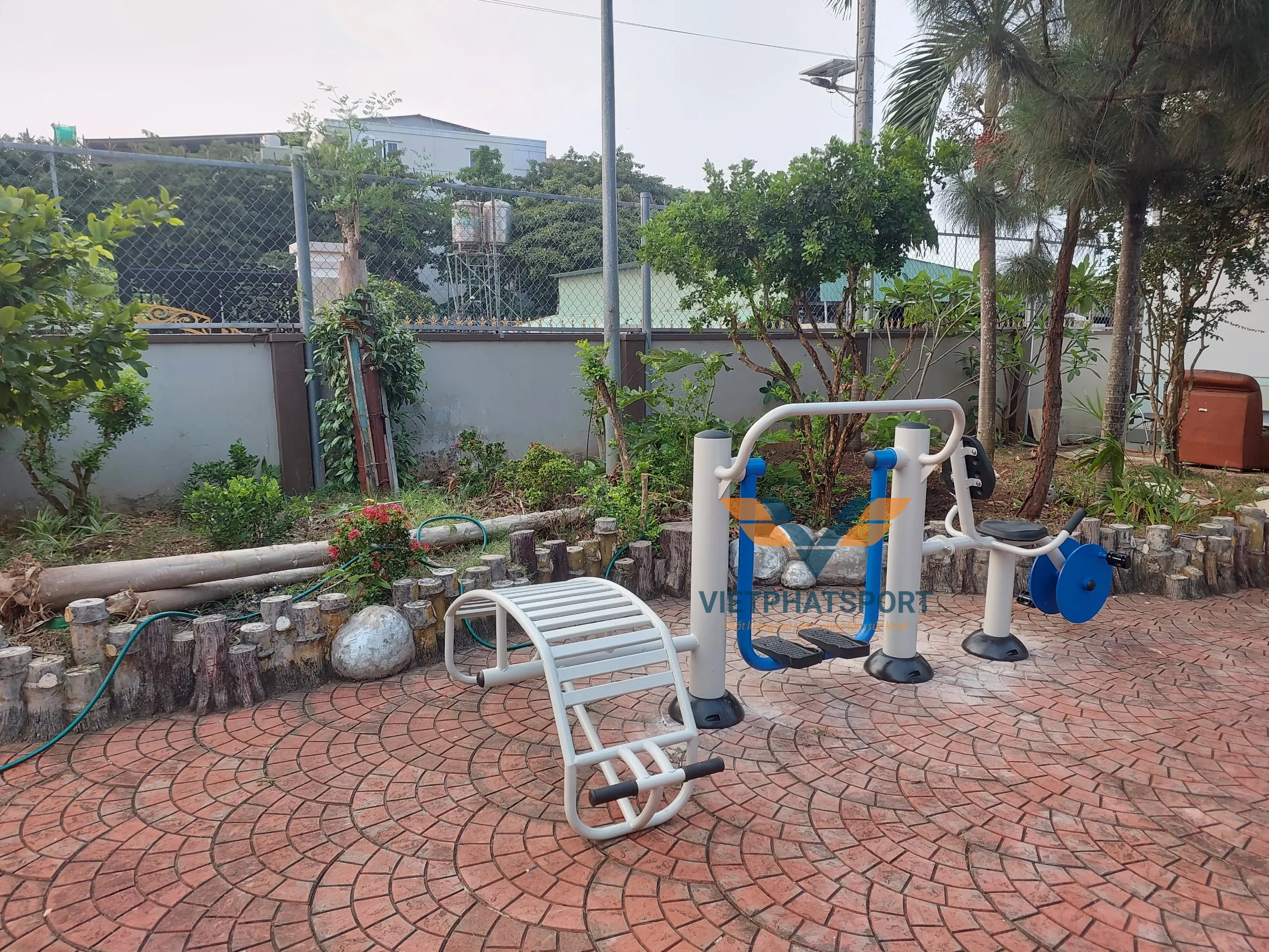 CỤM ĐẠP XE - ĐI BỘ TRÊN KHÔNG - LƯNG BỤNG