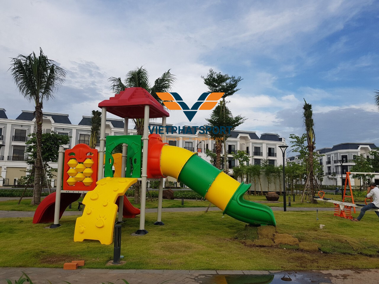 CỤM VẬN ĐỘNG CẦU TUỘT ỐNG NHỰA LLDPE NIK124060M