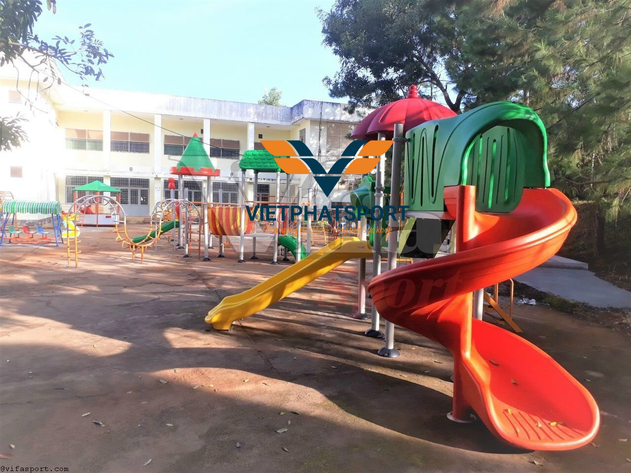 CỤM VẬN ĐỘNG CẦU TUỘT XOẮN NHỰA LLDPE NIK133070L