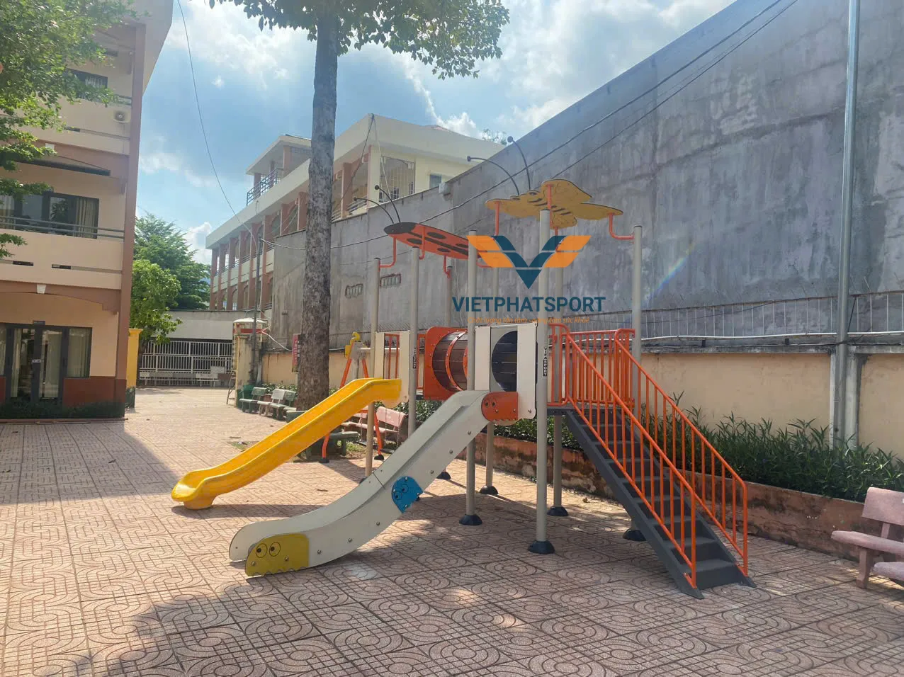 CỤM VẬN ĐỘNG LIÊN HOÀN 2 MÁI CHE NIK703211