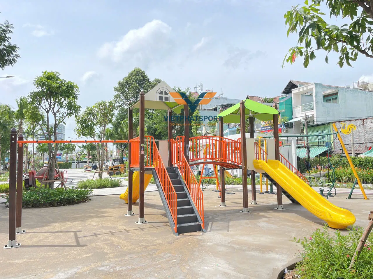 CỤM VẬN ĐỘNG LIÊN HOÀN 2 MÁI CHE, TRỤ GỖ NIK703221W