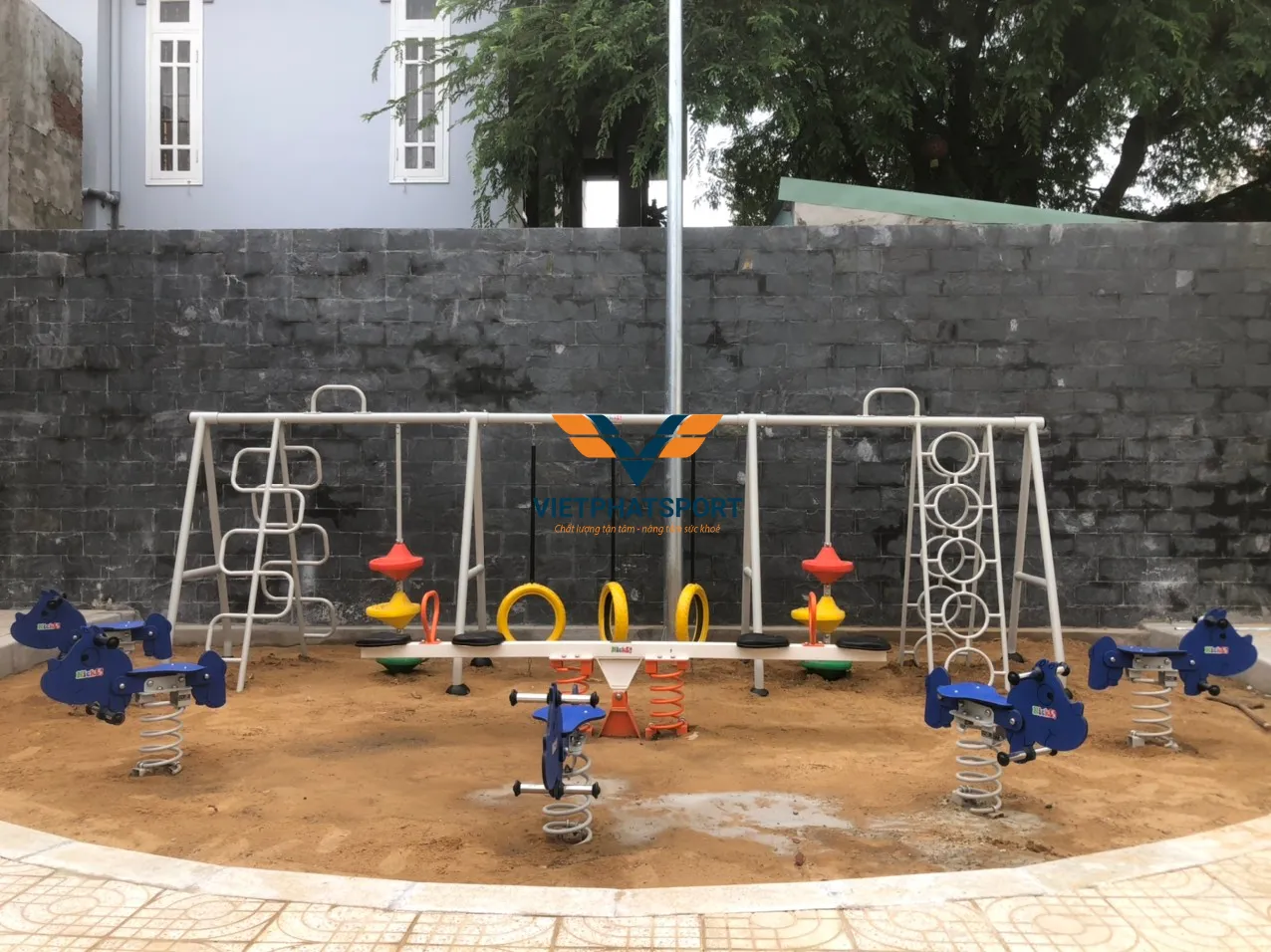 KHUNG VẬN ĐỘNG 3 CỤM THANG LEO NIK731003-CT