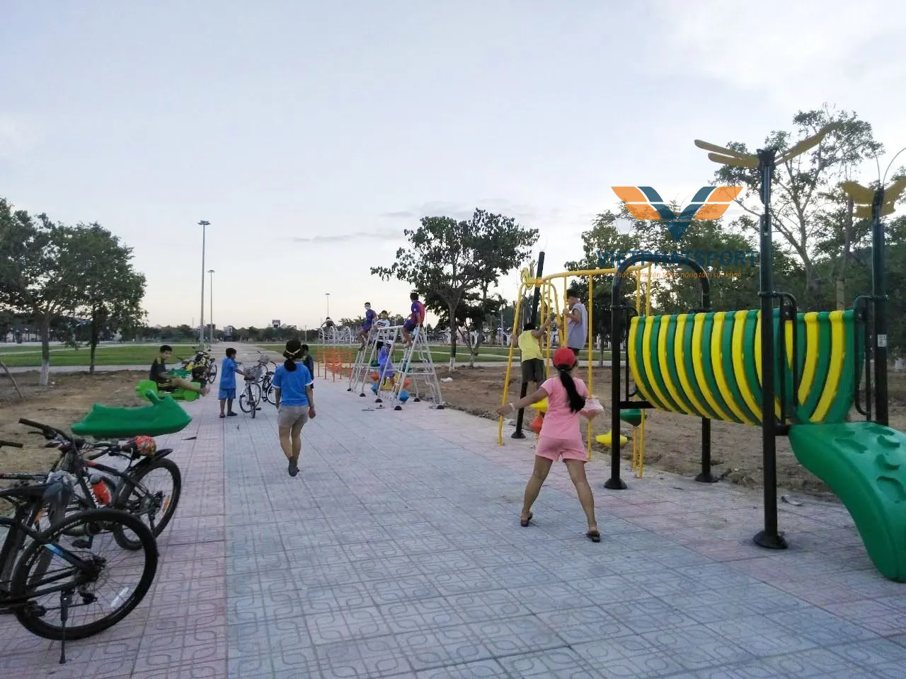 KHUNG VẬN ĐỘNG CHUYỀN DÂY, CẦU NHỰA NIK731003-DN