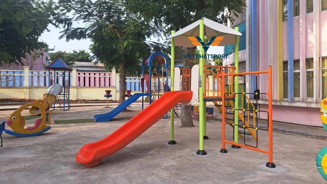 NHÀ CHÒI THANG LEO, CẦU TRƯỢT, KHUNG LEO NIK731146-2