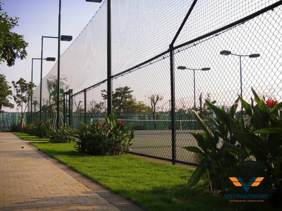 LƯỚI CHẮN SÂN THỂ THAO