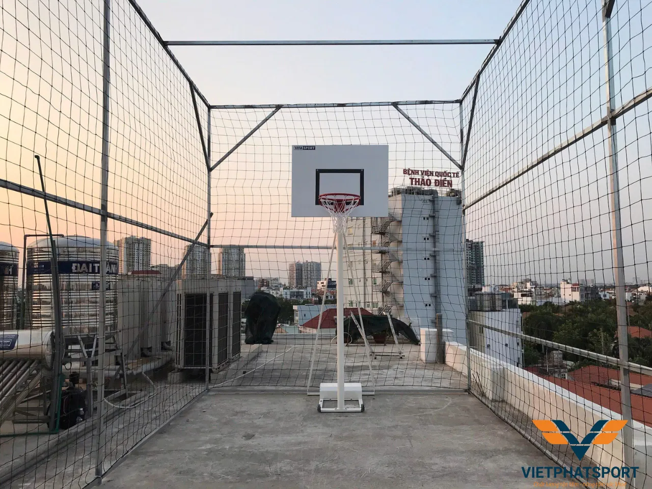 LƯỚI CHẮN SÂN THỂ THAO