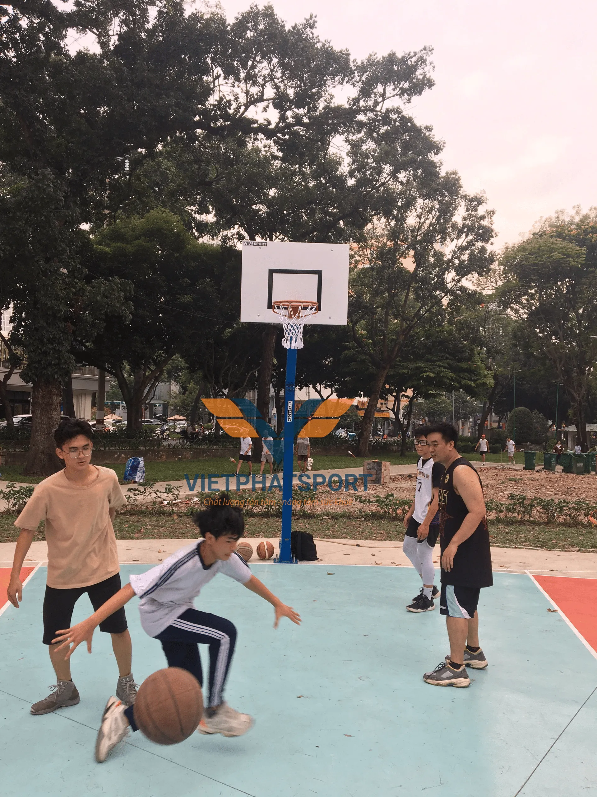 DỤNG CỤ MÔN BÓNG RỔ