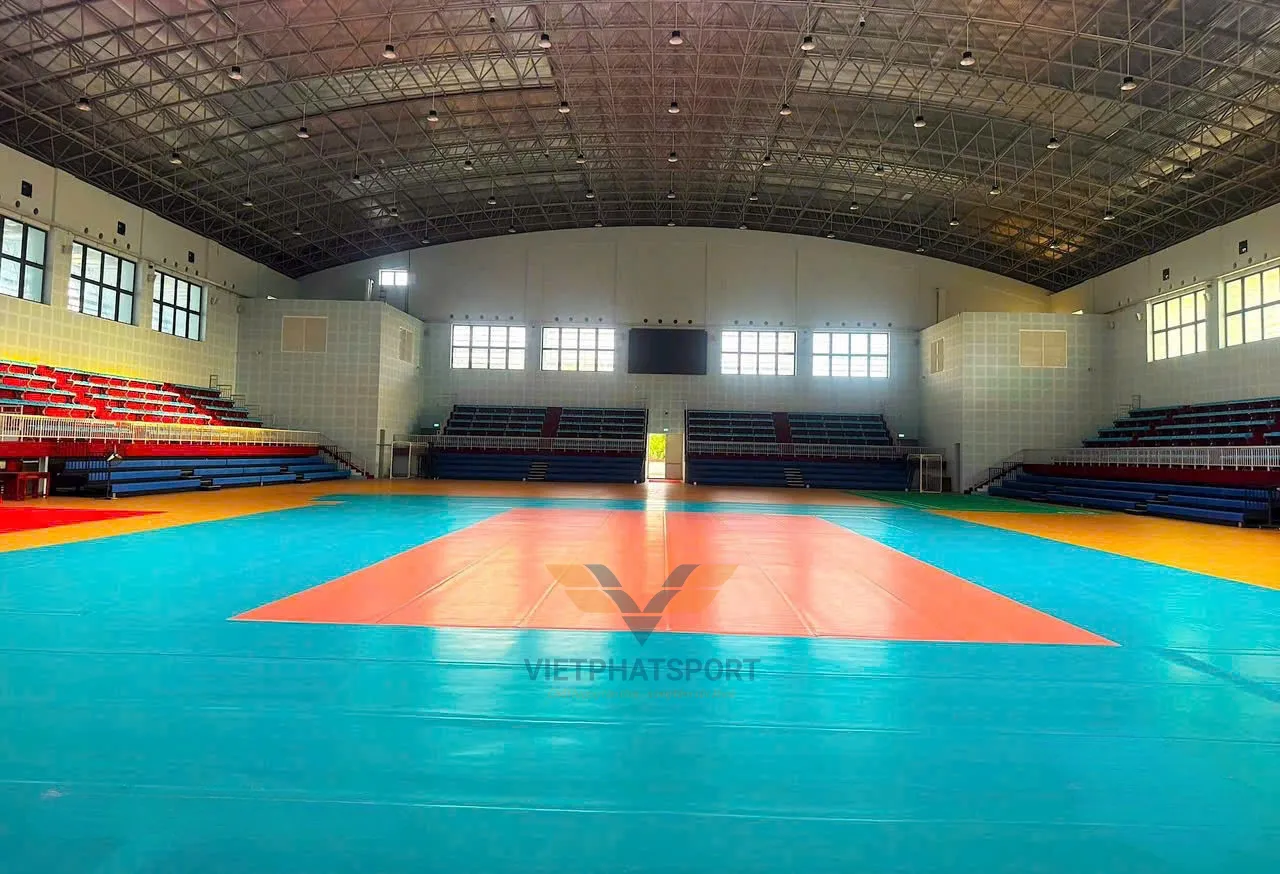 THI CÔNG SÂN THỂ THAO