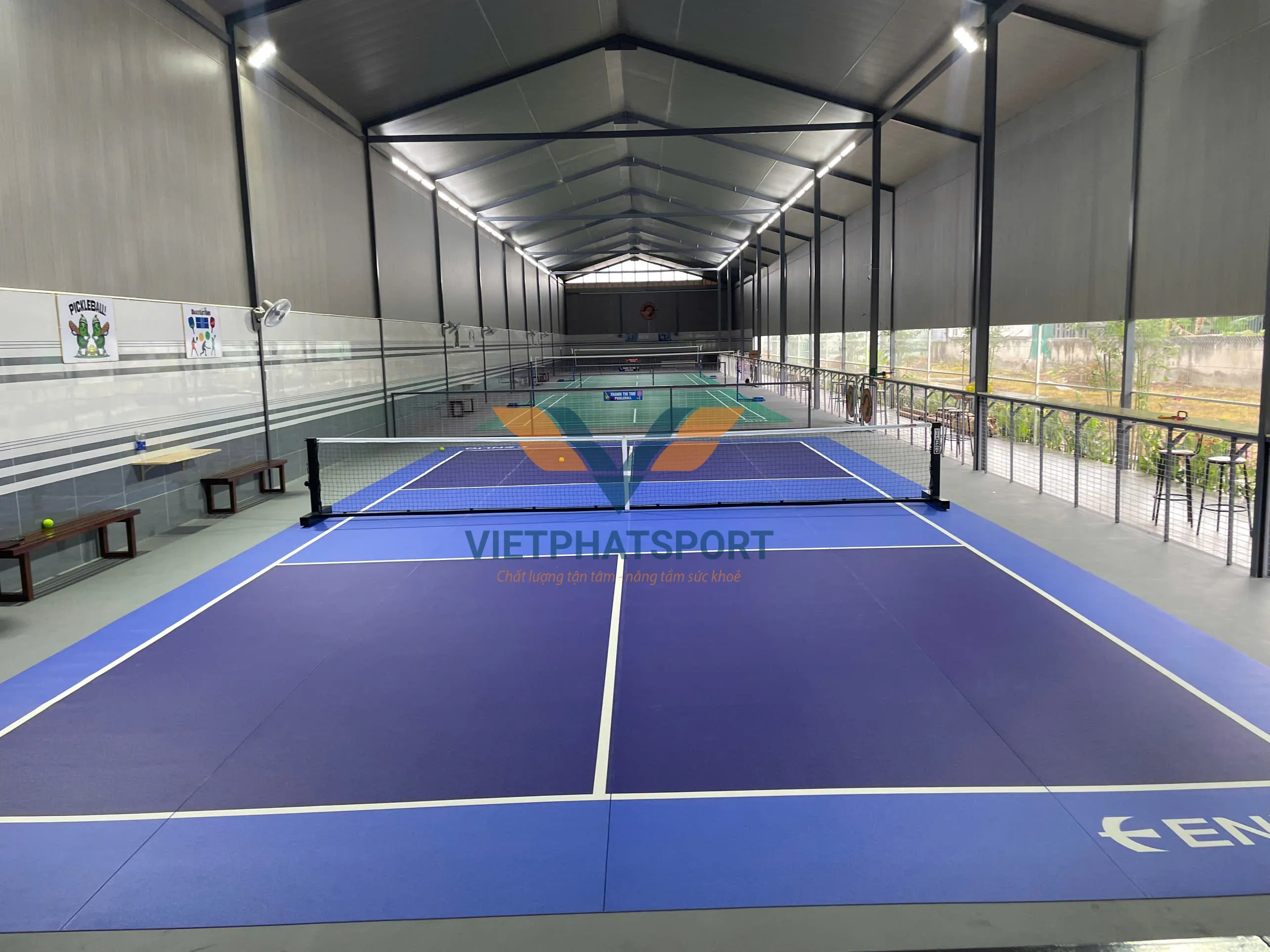 THI CÔNG SÂN THỂ THAO