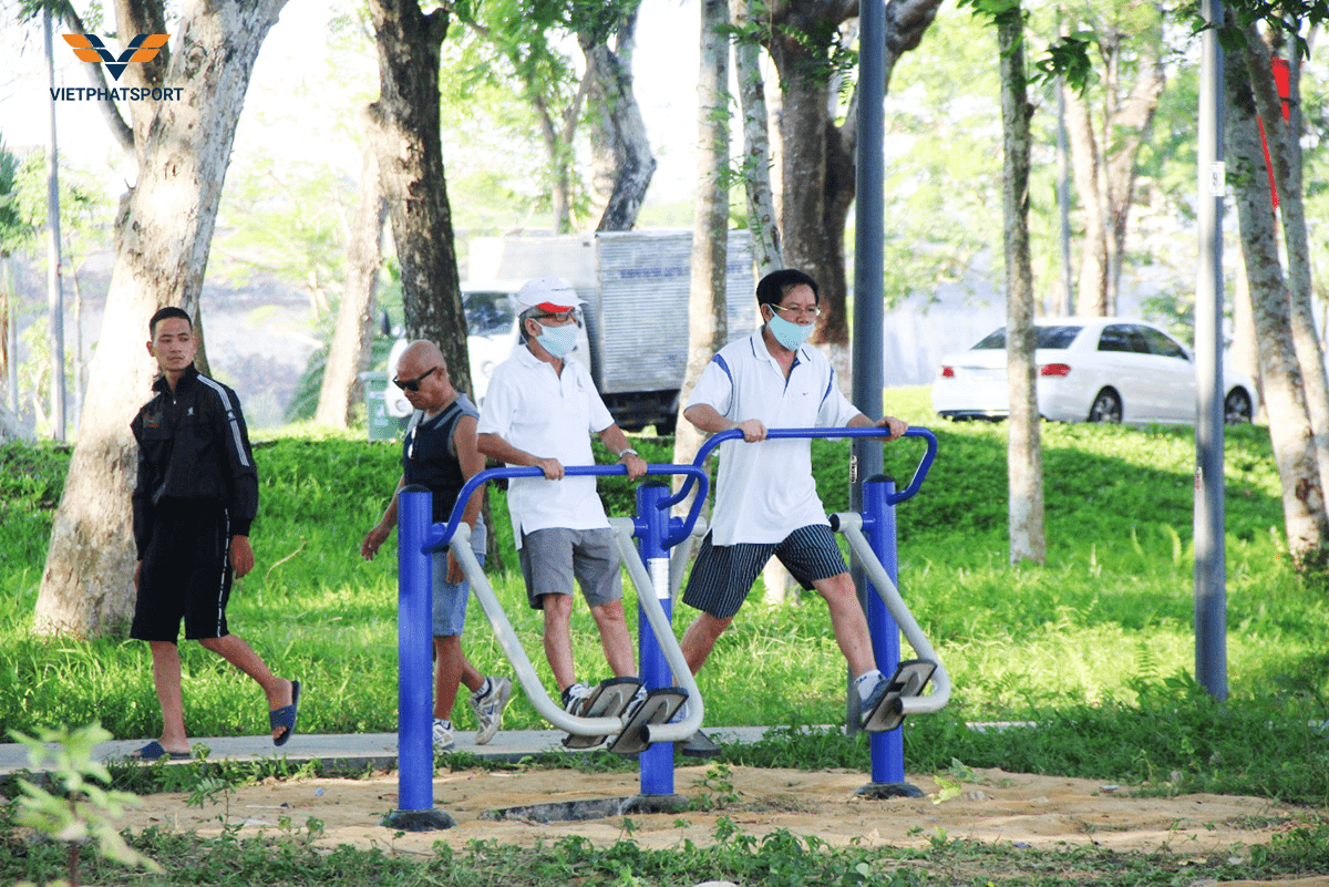 Lợi Ích Của Dụng Cụ Thể Thao Ngoài Trời tại việt phát