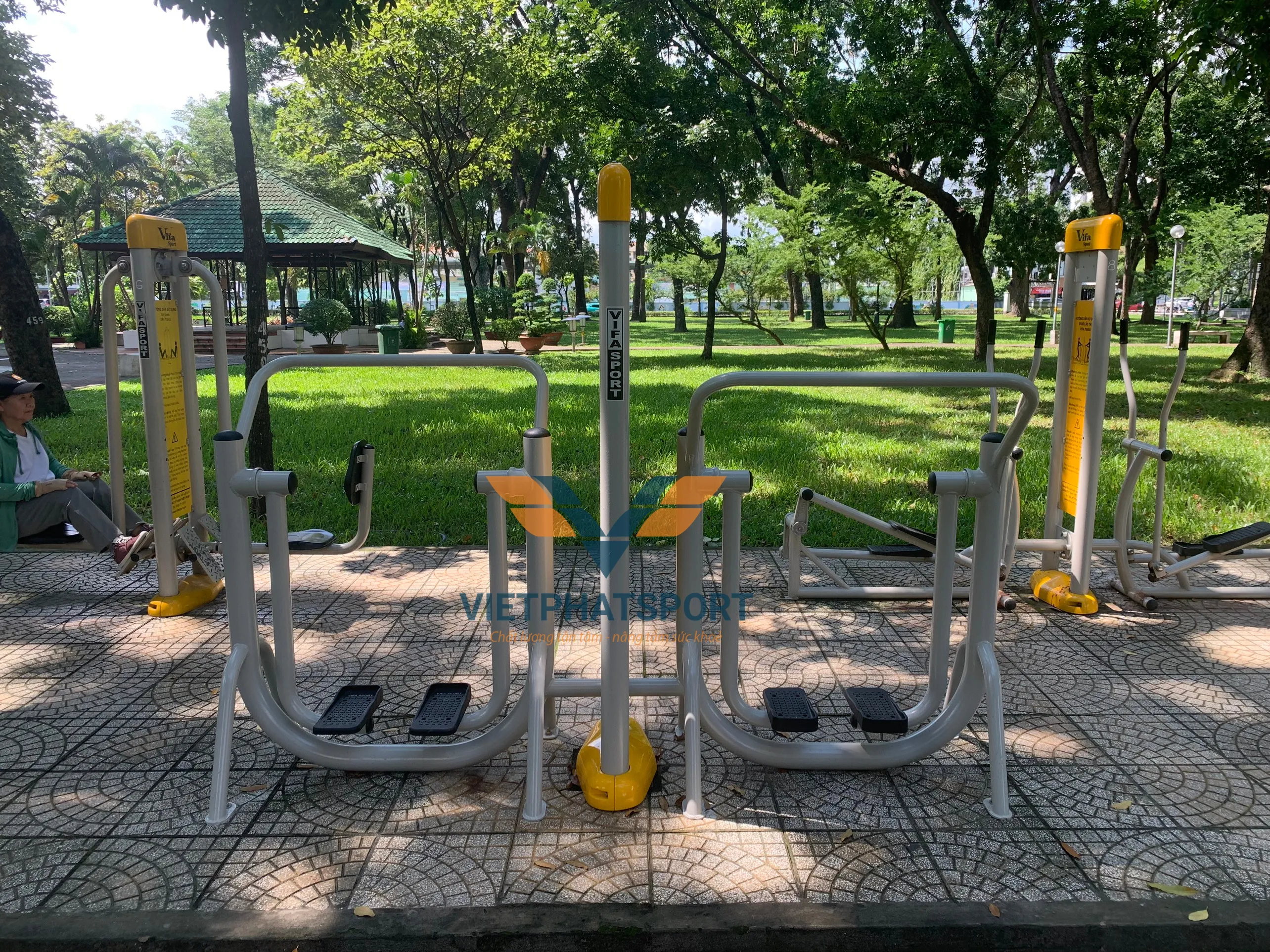 DỤNG CỤ ĐI BỘ TRÊN KHÔNG 712422