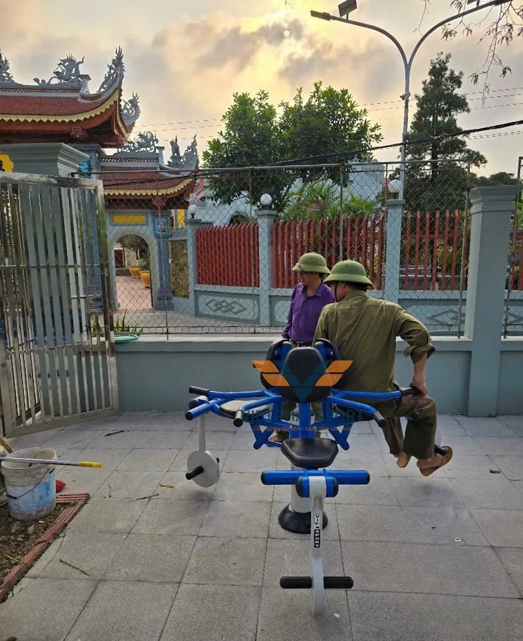 DỤNG CỤ ĐÁ ĐÙI 3 HƯỚNG 711523