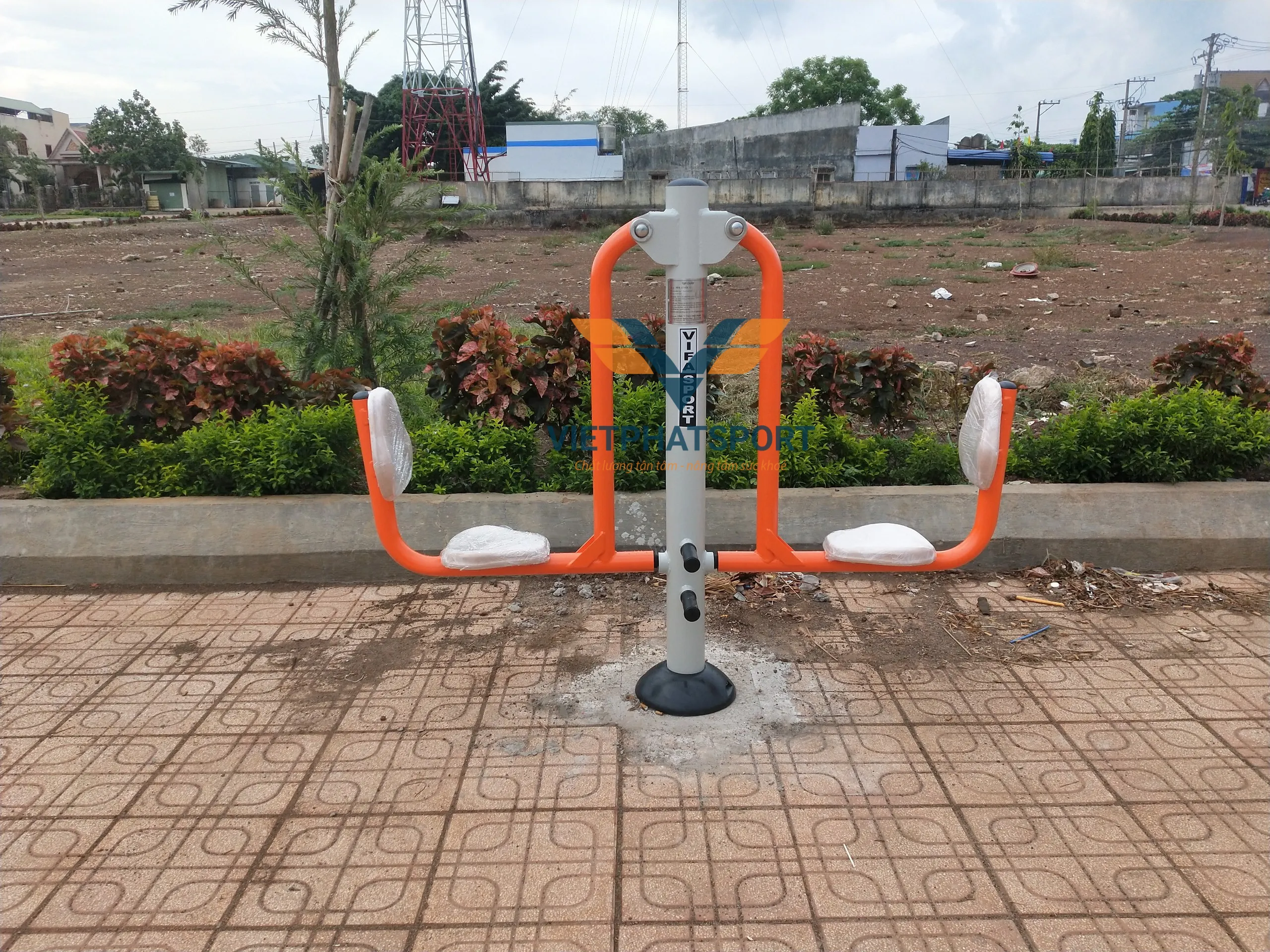 DỤNG CỤ ĐẠP CHÂN 731424