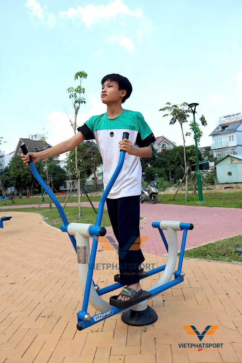 DỤNG CỤ TRƯỢT TUYẾT 711512