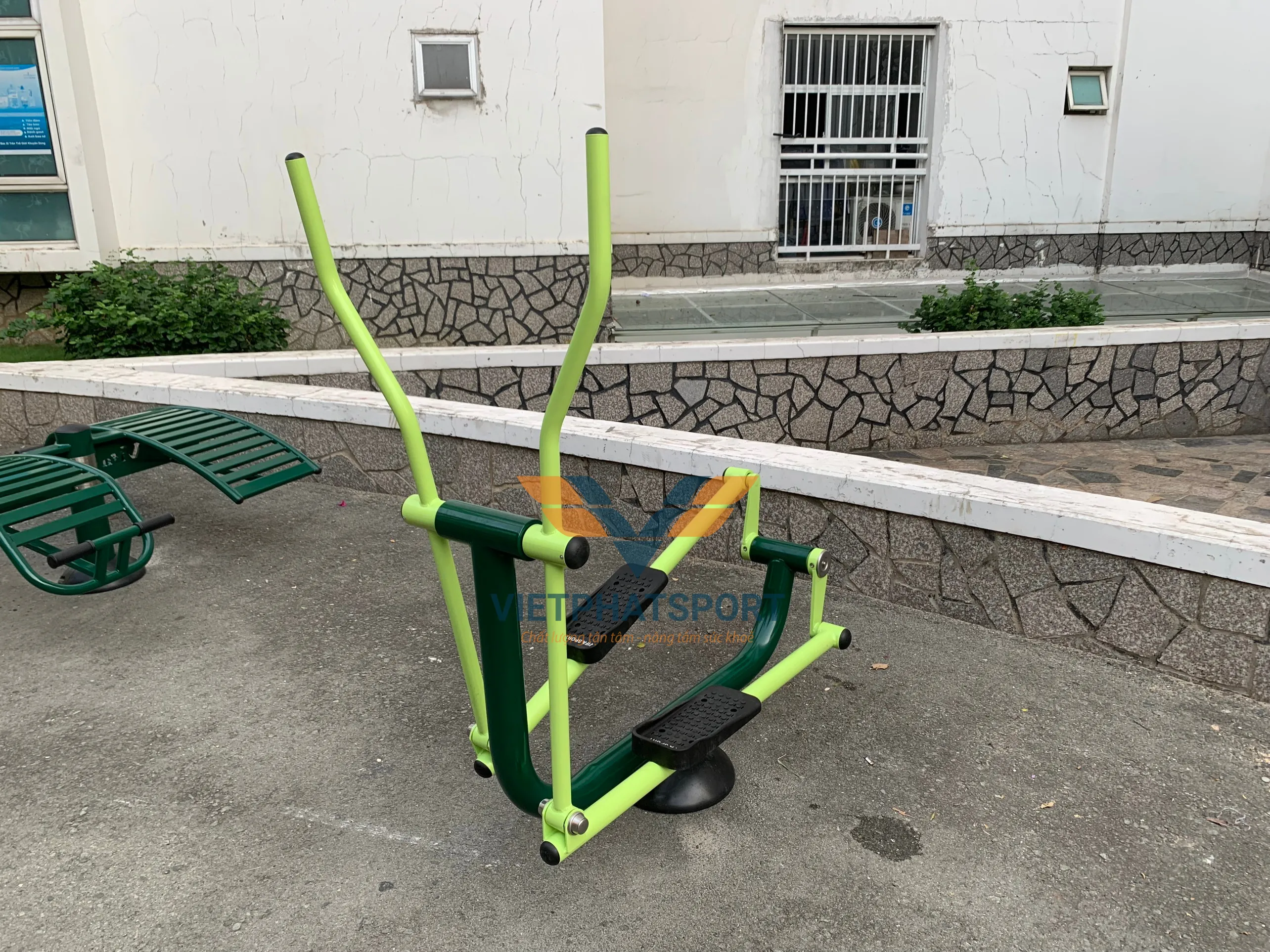 DỤNG CỤ ĐI BỘ LẮC TAY TR-4200