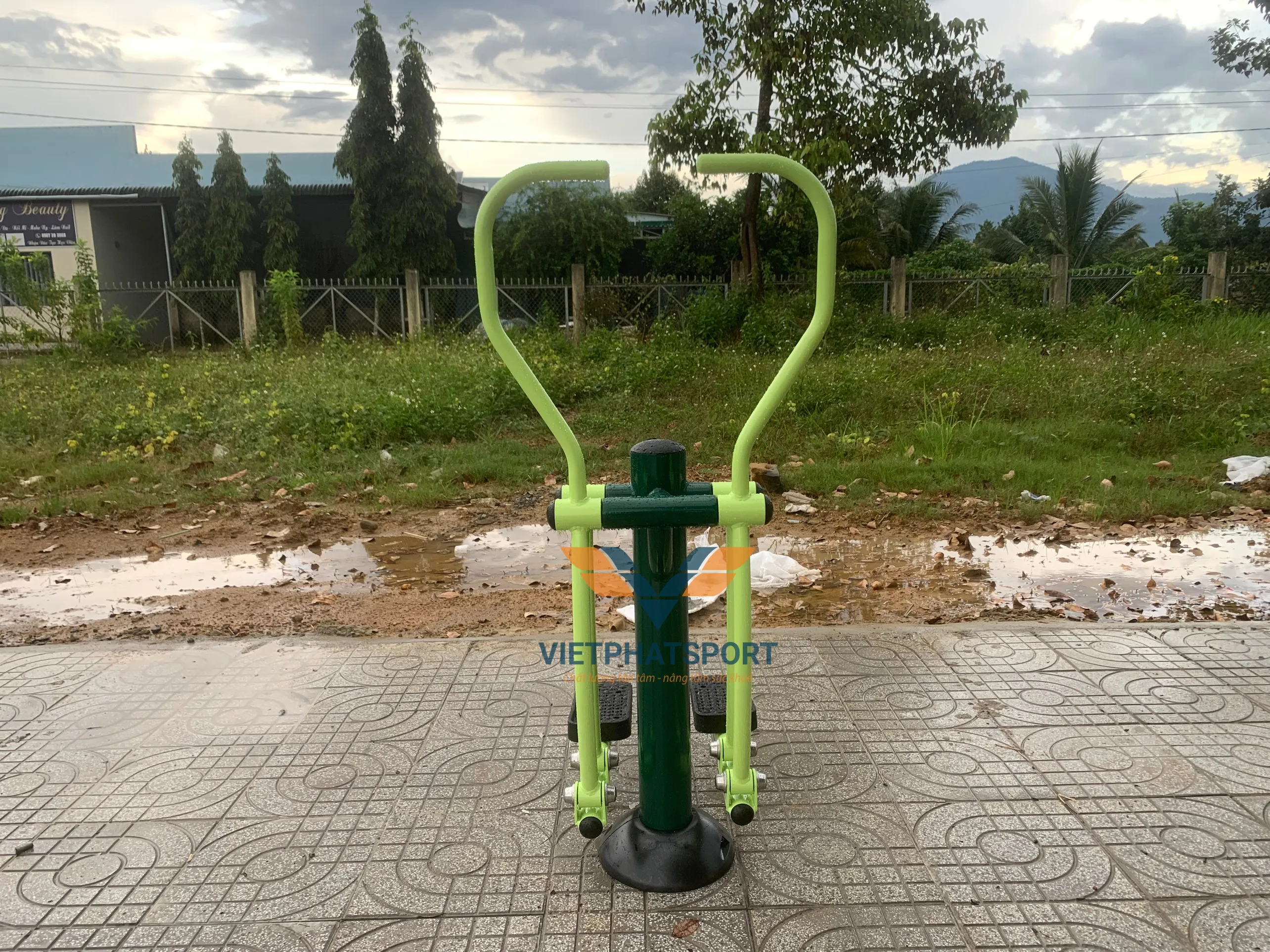 DỤNG CỤ TRƯỢT TUYẾT TR-4300