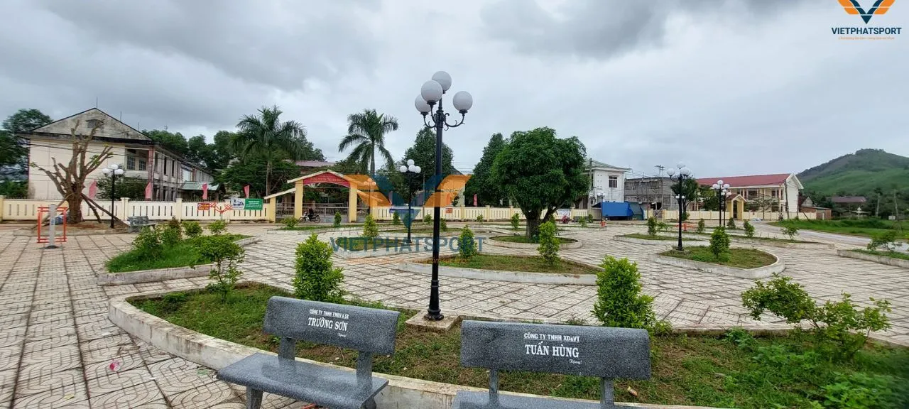 Bà con tại 2 thôn của xã Ân Hữu, Bình Định hớn hở với các máy tập công viên do UBND xã đầu tư