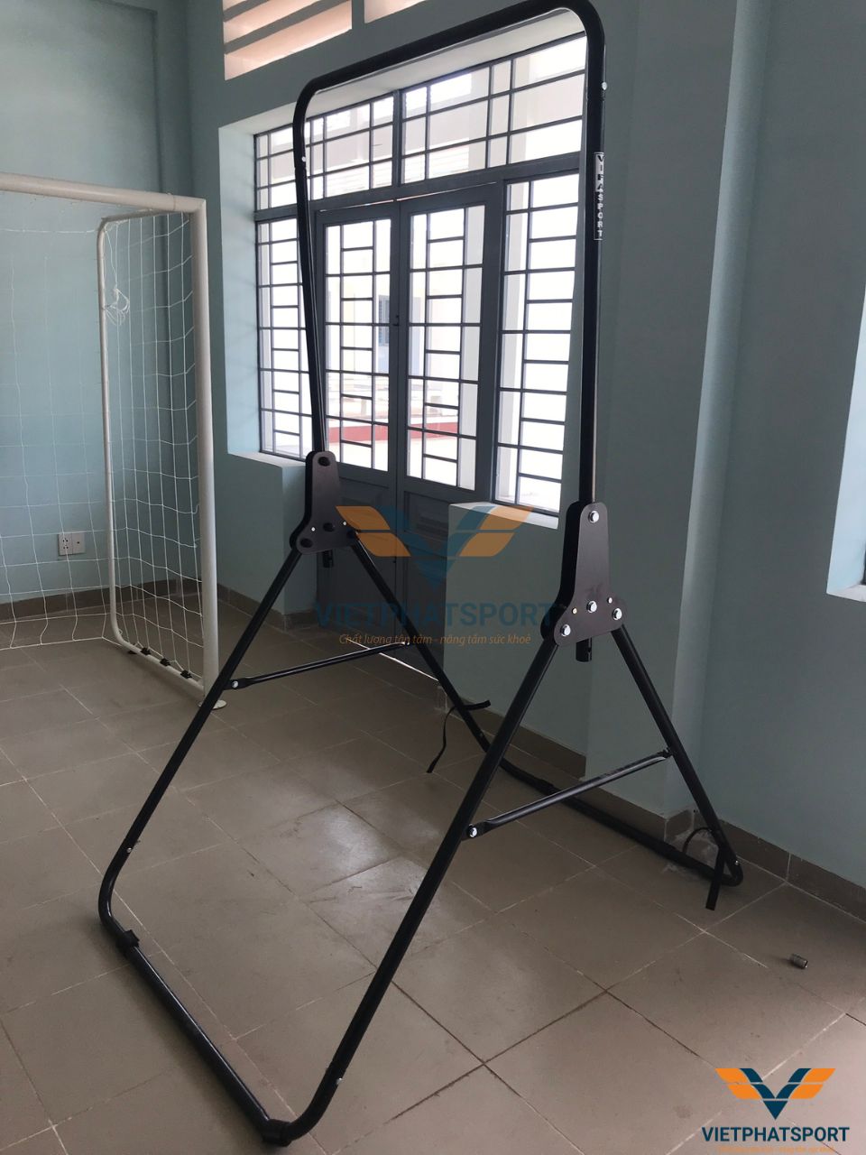 Dụng cụ thể thao học đường đã được BGH Trường THCS Long Đức, Đồng Nai đầu tư lắp đặt cho học sinh