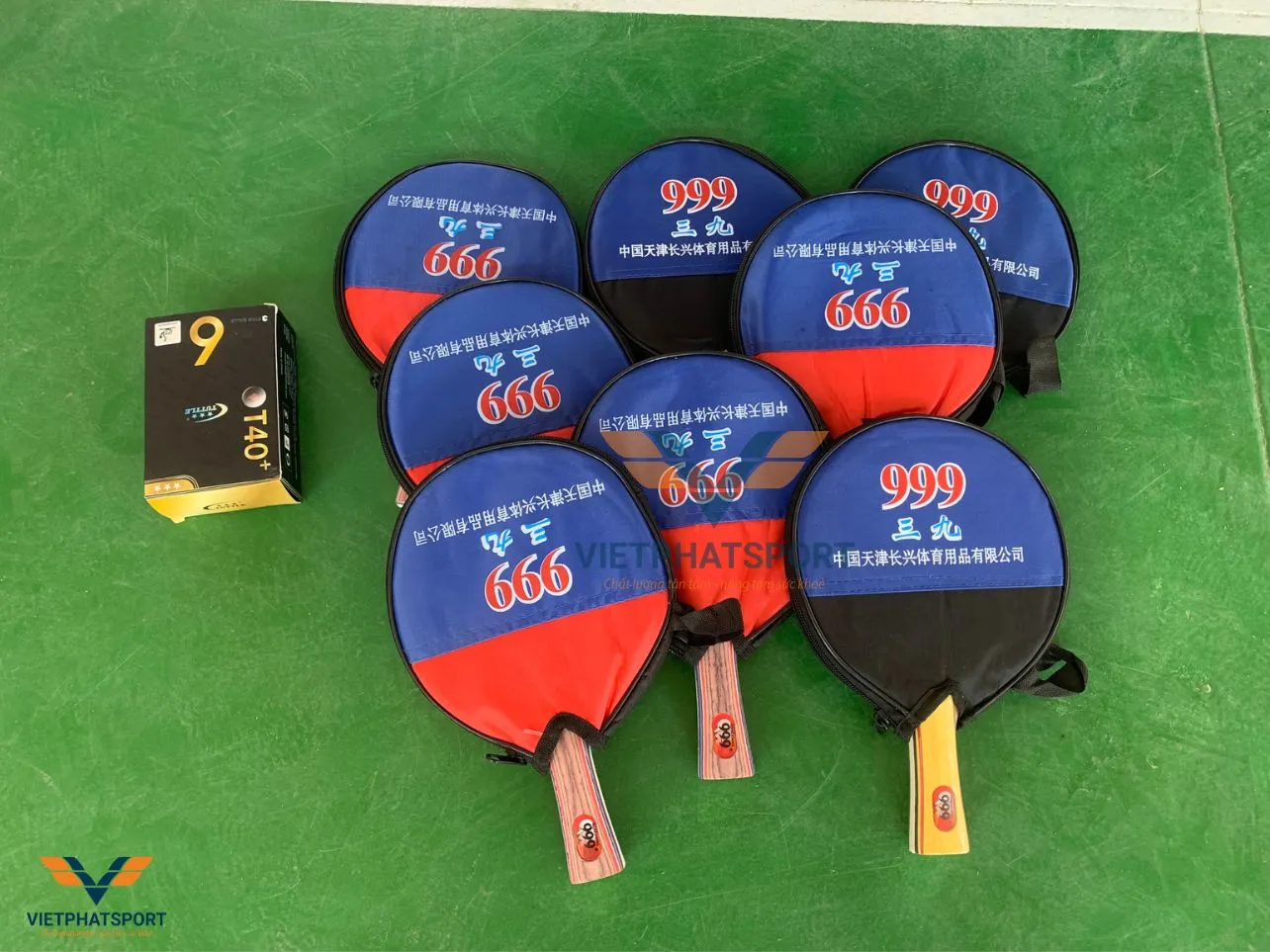 Học sinh trường THCS Võ Văn Dánh, Tiền Giang tập luyện cùng thiết bị thể thao do Việt Phát sport cung cấp