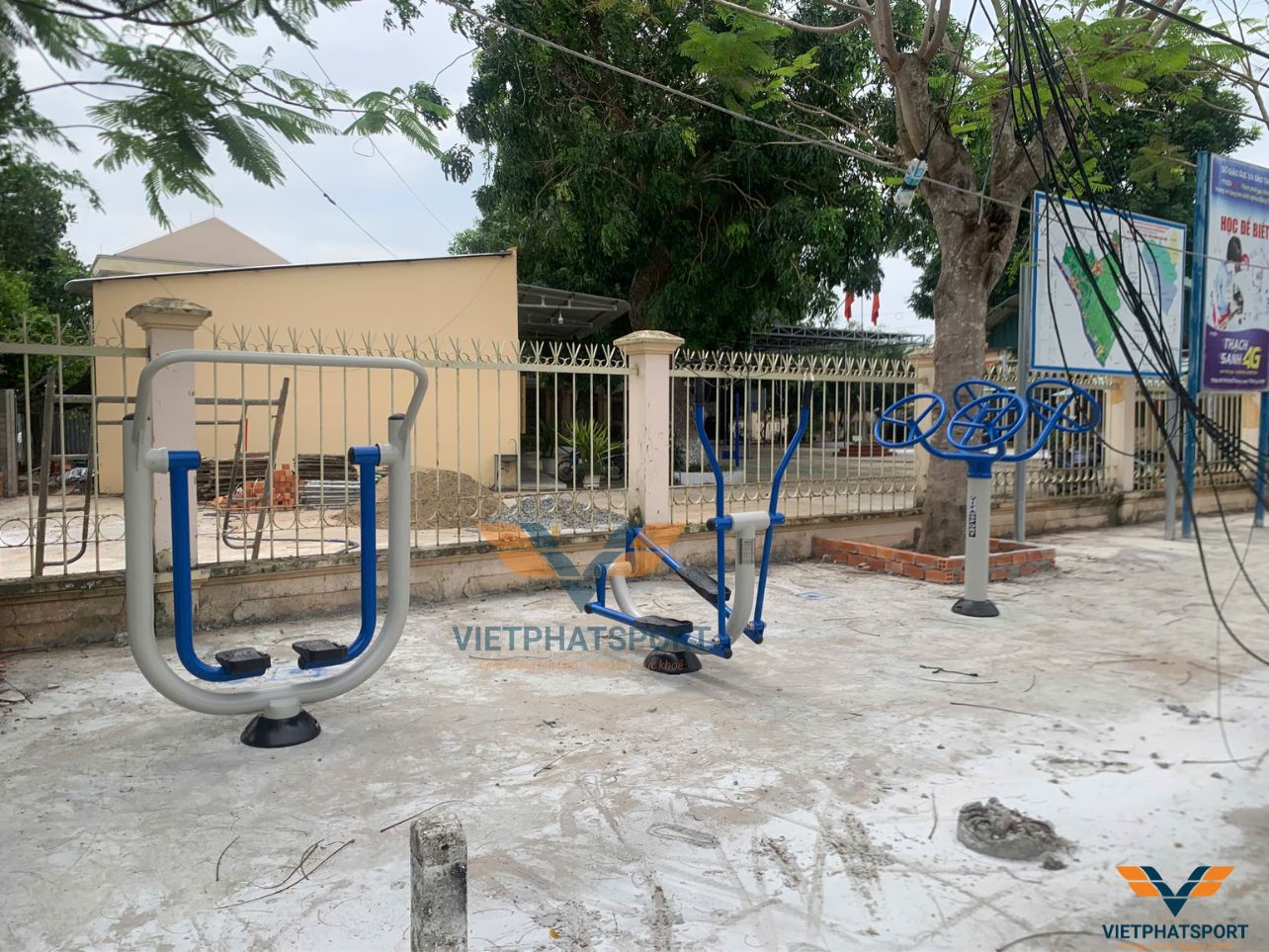 Máy tập thể dục ngoài trời đã giúp cho xã Định Hòa, Đồng Tháp đạt tiêu chí nông thôn mới trong năm 2025