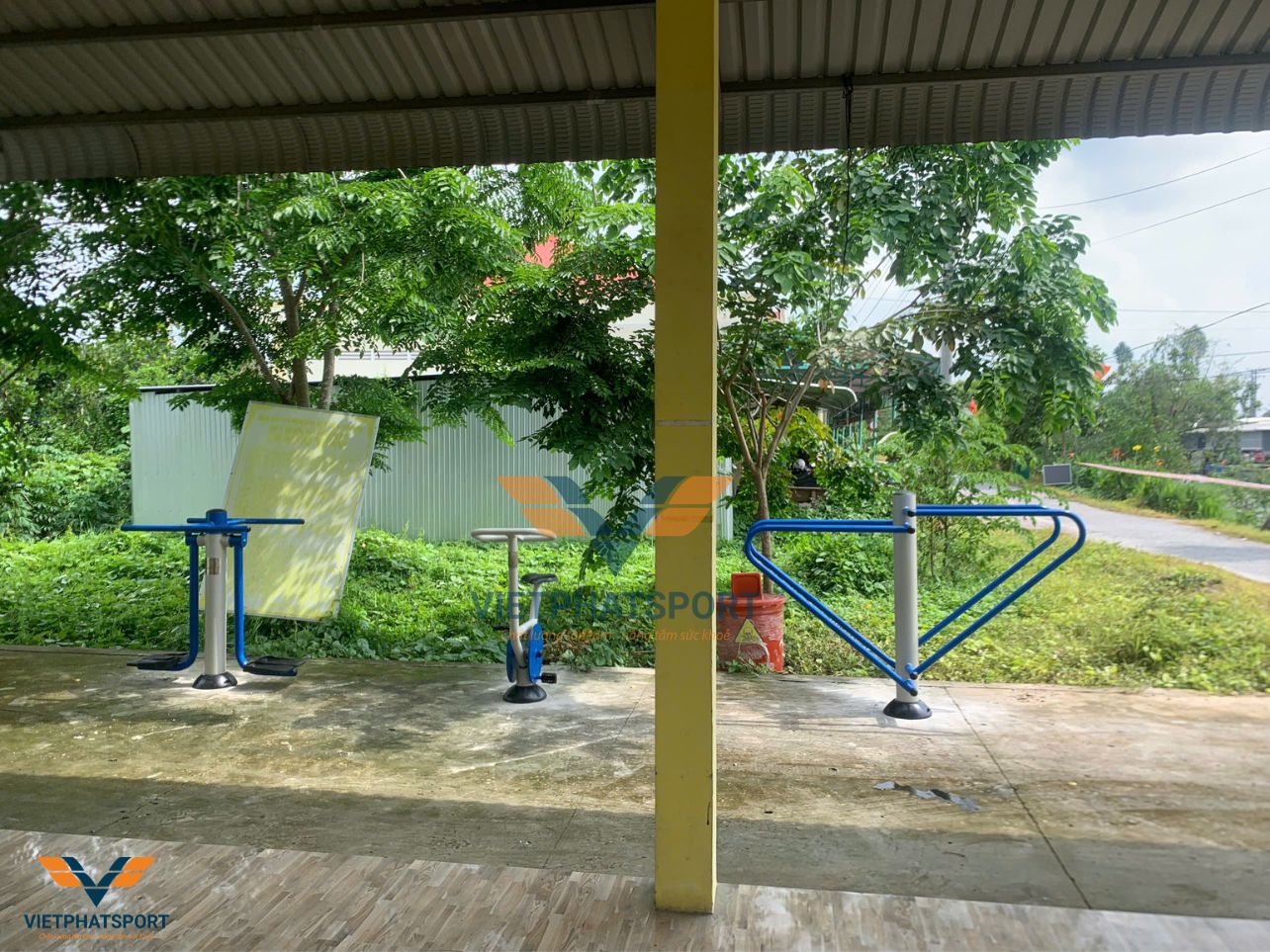 Máy tập thể dục ngoài trời đã giúp cho xã Định Hòa, Đồng Tháp đạt tiêu chí nông thôn mới trong năm 2025