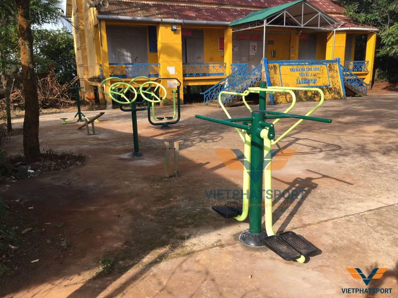 Thi Công Máy Tập Công Viên UBND Xã Bù Gia Mập, Bình Phước