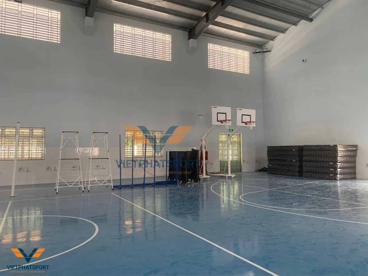 Trường THPT Thanh Tuyền, Bình Dương mua sắm thiết bị thể thao cho nhà thi đấu đa năng