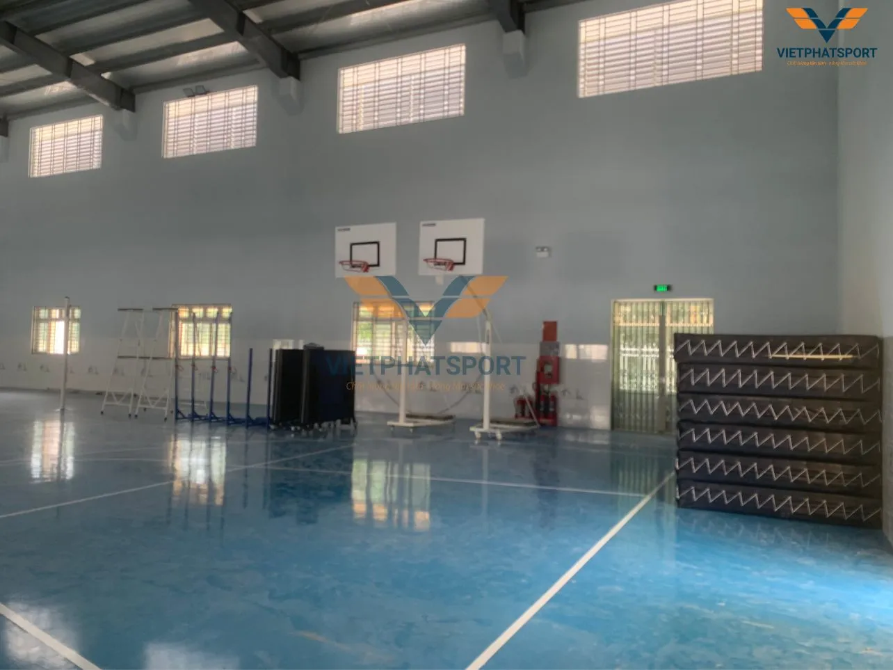 Trường THPT Thanh Tuyền, Bình Dương mua sắm thiết bị thể thao cho nhà thi đấu đa năng