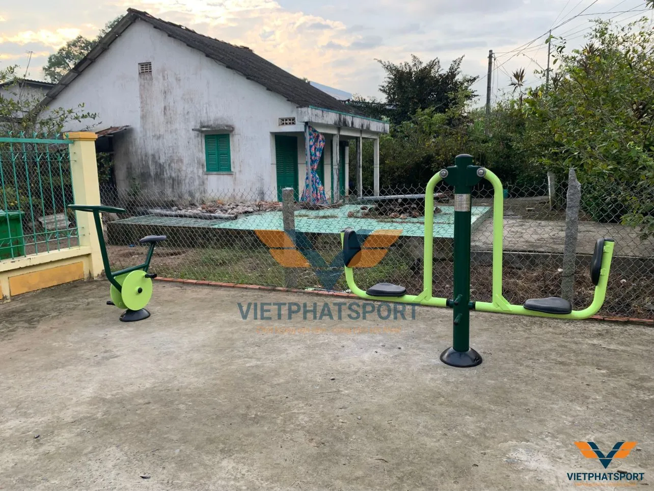 Việt Phát Sport đồng hành cùng UBND xã Vĩnh Thới, Đồng Tháp trong việc mang máy tập thể thao về các ấp trên địa bàn xã