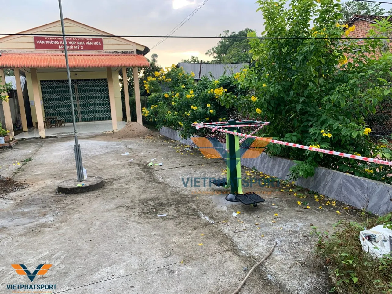 Việt Phát Sport đồng hành cùng UBND xã Vĩnh Thới, Đồng Tháp trong việc mang máy tập thể thao về các ấp trên địa bàn xã