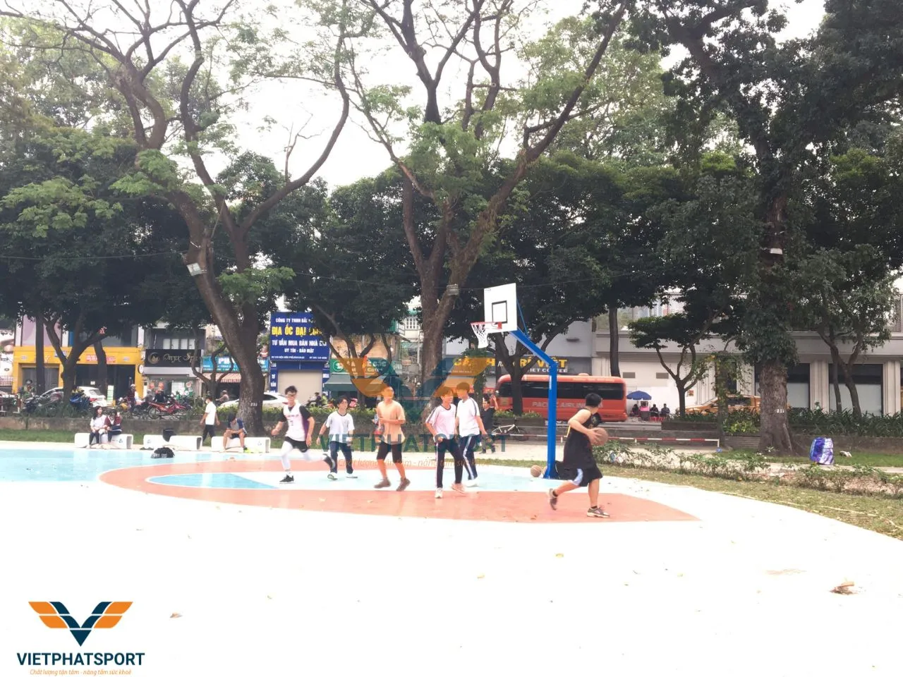 Việt Phát Sport hoàn thành thi công sân và lắp đặt các dụng cụ thể thao bãi biển cho công viên Lê Văn Tám, Quận 1, TP. HCM