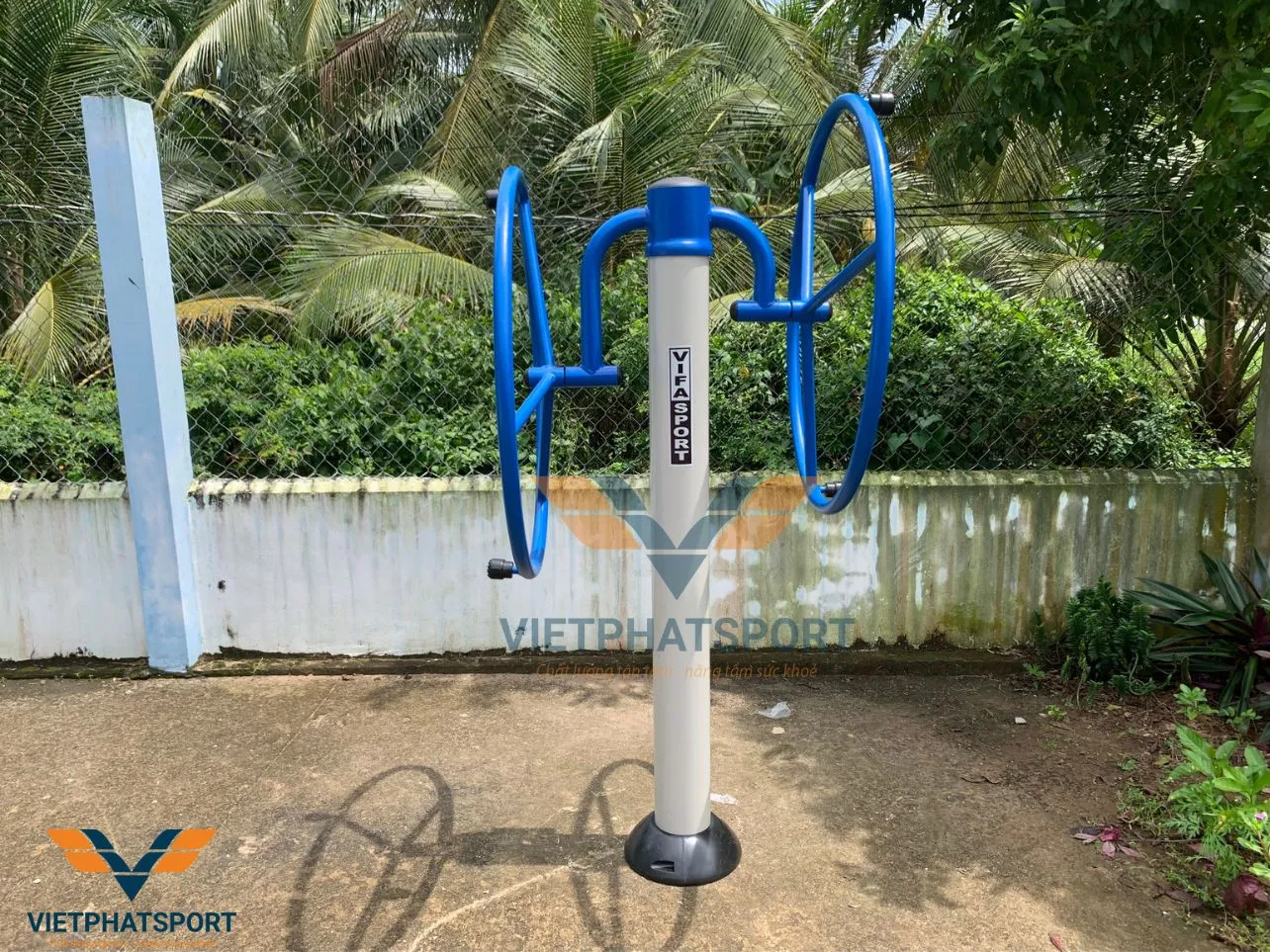 Xã Hòa Định - Tiền Giang đón nhận tiêu chí nông thôn mới với các máy tập thể thao ngoài trời do Việt Phát sport lắp đặt