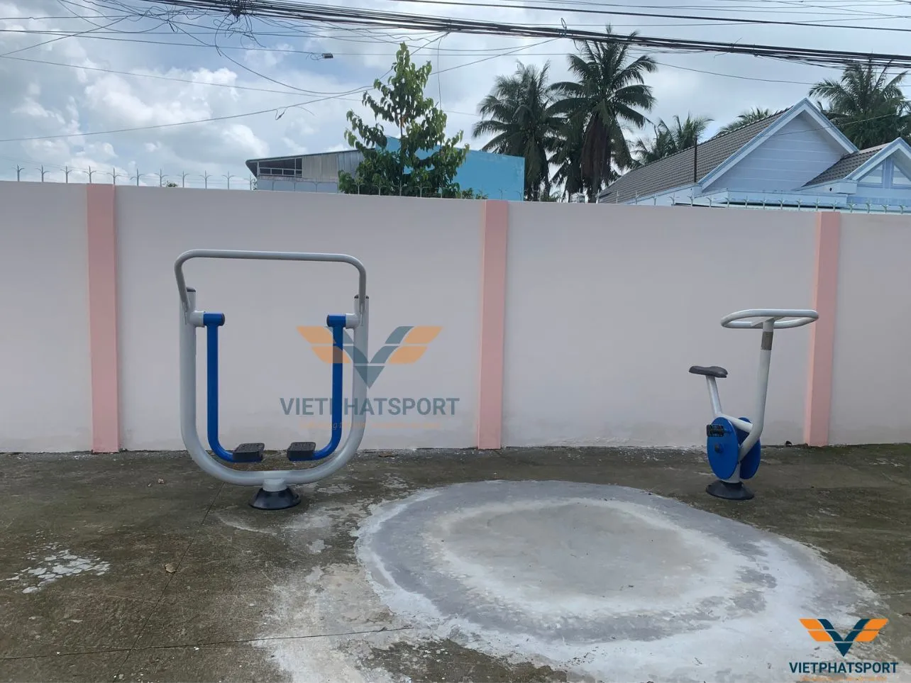 Xã Hòa Định - Tiền Giang đón nhận tiêu chí nông thôn mới với các máy tập thể thao ngoài trời do Việt Phát sport lắp đặt